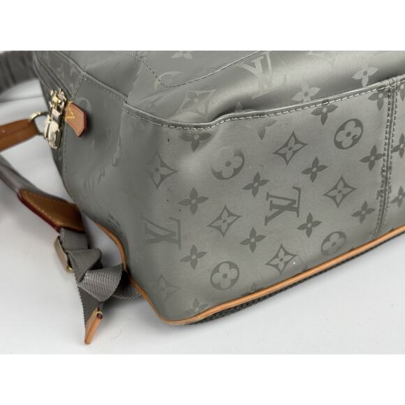 Louis Vuitton Monogram Gray Nylon Backpack Gold Hardware R-1 - Picture 8 of 16